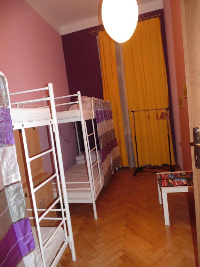 Hostel Motion كراكوفيا المظهر الخارجي الصورة